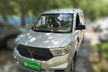 Used Wuling Hongguang V 2021 1.5L Jingqu Edition Enclosed-Window Vehicle LAR