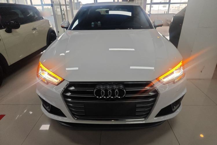 Used Audi A4L 2018 30th Anniversary Edition 40 TFSI Fashion Model