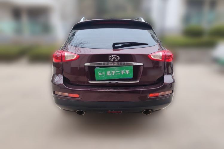 Used Infiniti QX50 2013 2.5L Two-Wheel-Drive Elegant Edition
