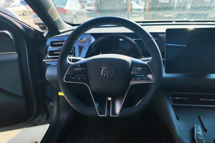 Used BYD Qin L 2024 DM-i 120KM Beyond Model