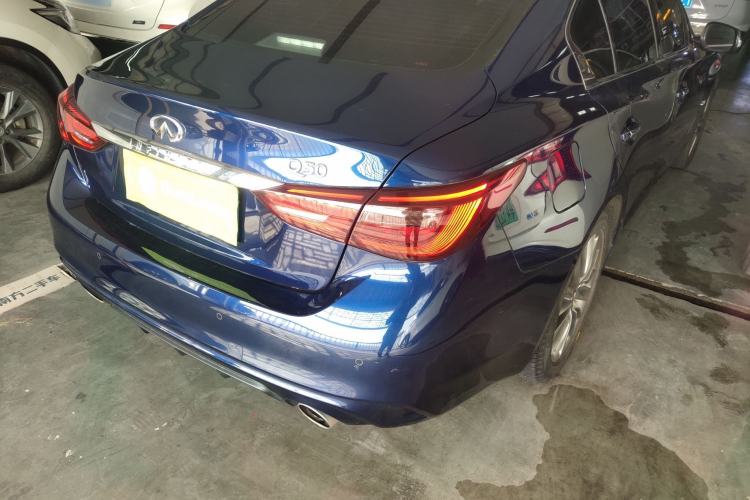 Used Infiniti Q50L 2018 2.0T Enjoyment Version China VI Standard
