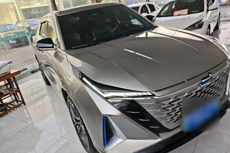 Used Oshan Z6 New Energy 2023 ZhiDian iDD 150KM Flagship PLUS Smart Parking Edition