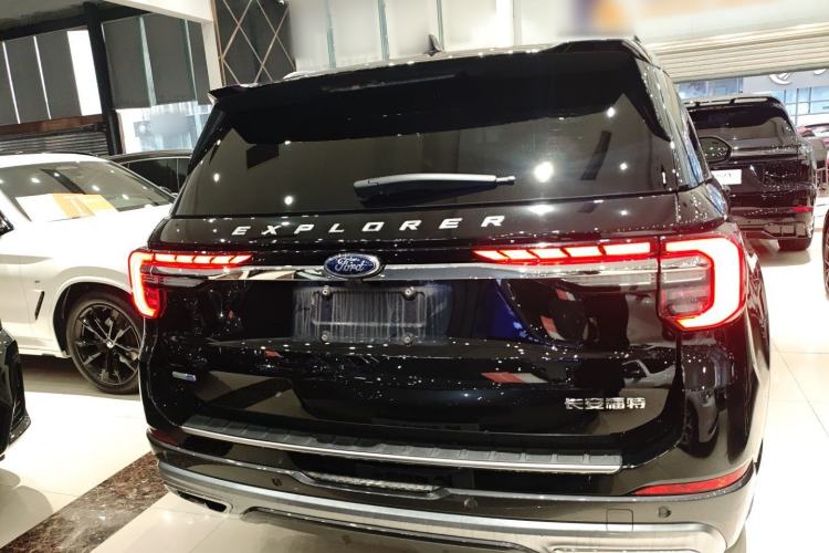 Used Ford Explorer 2023 EcoBoost 285 Four-Wheel Drive Titanium Edition 7-Seater