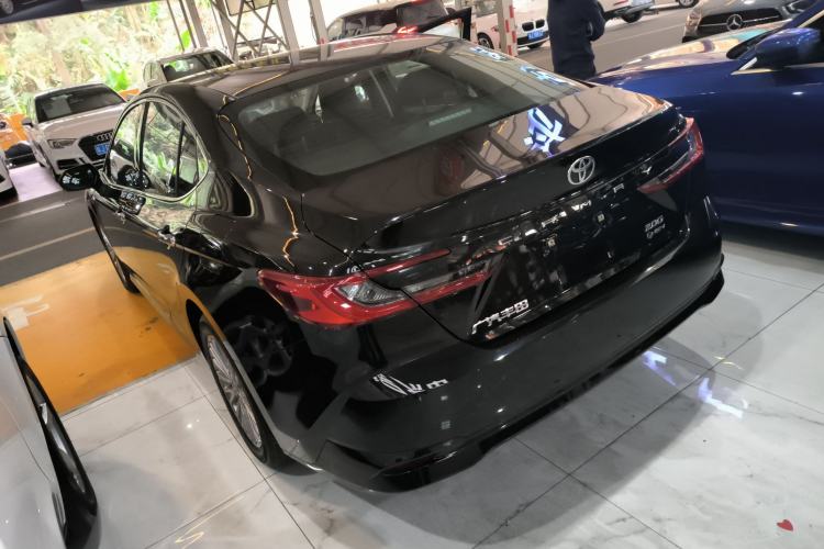 Used Toyota Camry 2024 Dual-Motor 2.0 HG Premium Edition
