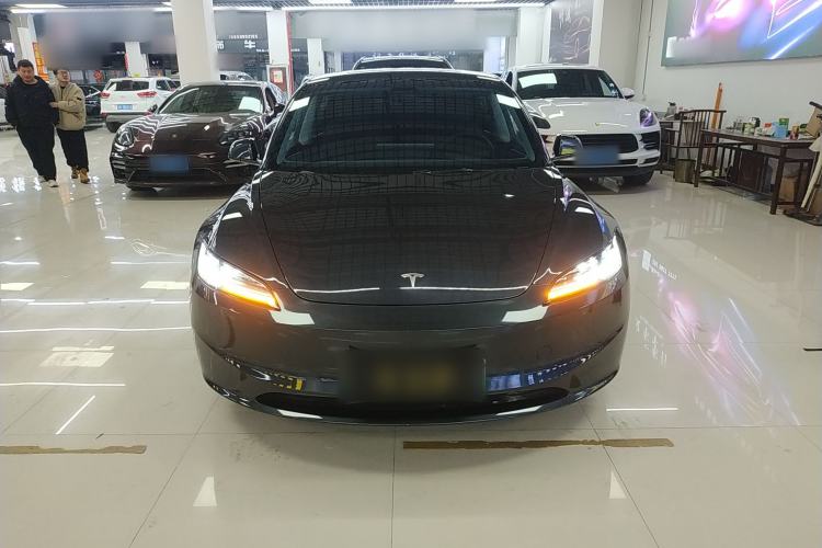 Used Tesla Model 3 2023 Rear-Wheel-Drive Version