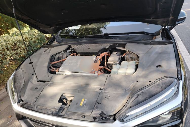 Used Nio ES8 2020 415 km Range 6-Seater Version
