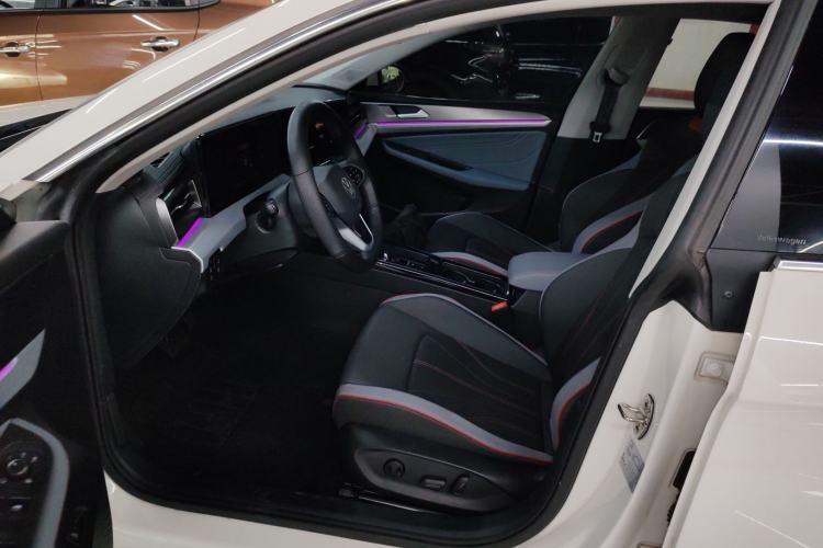 Used Volkswagen Lamando 2023 Lavida L 280TSI DSG Cool & Spicy Edition
