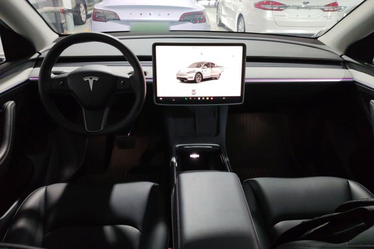 Used Tesla Model Y 2024 Long-Range All-Wheel-Drive Version
