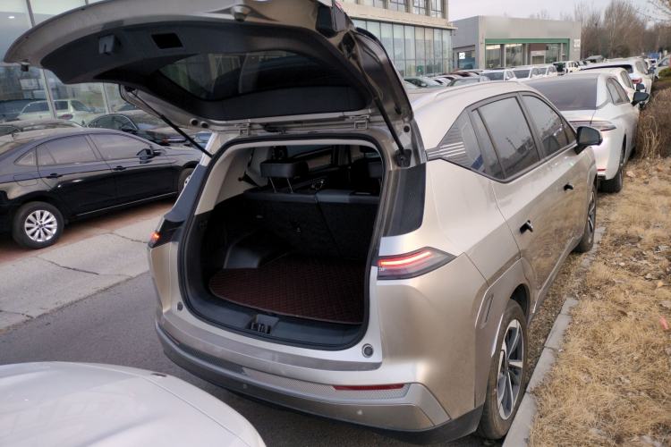 Used AION Y 2023 Younger Star Edition
