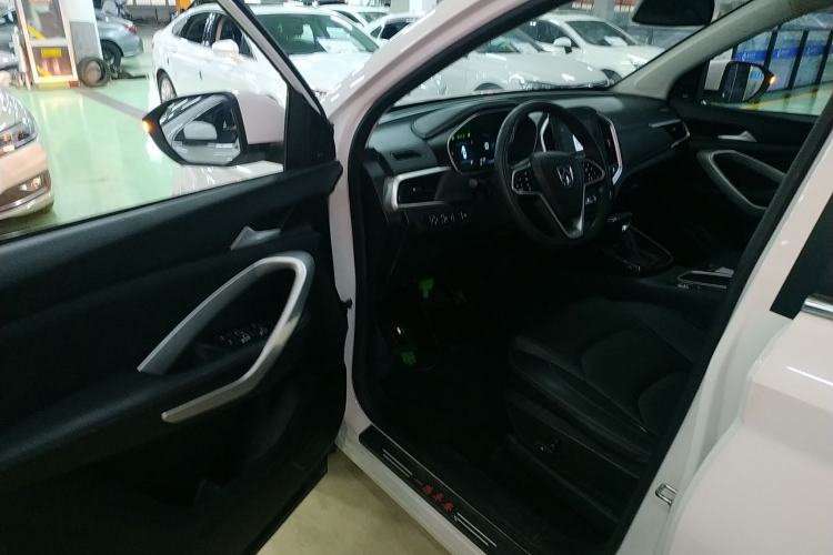 Used Baojun 530 2021 Global Car Anniversary Edition 1.5T CVT Prestige Connected Model 7 Seats
