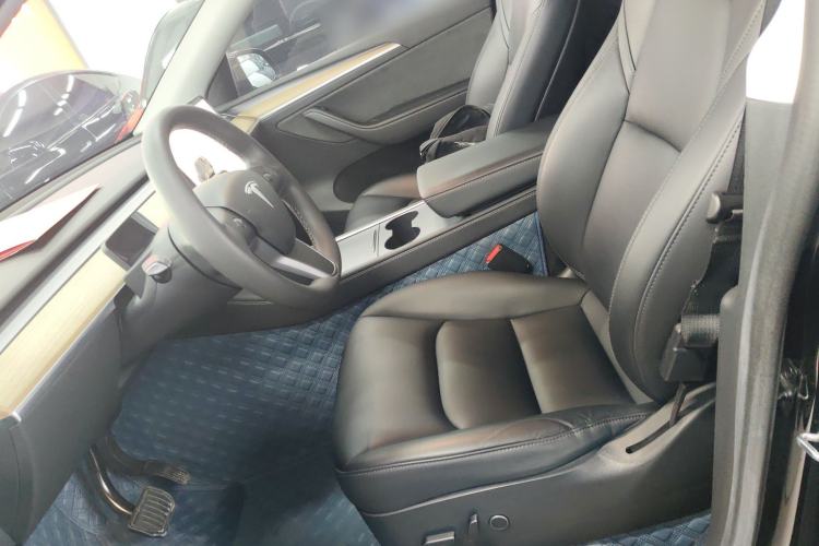 Used Tesla Model Y 2022 Rear-Wheel-Drive Version
