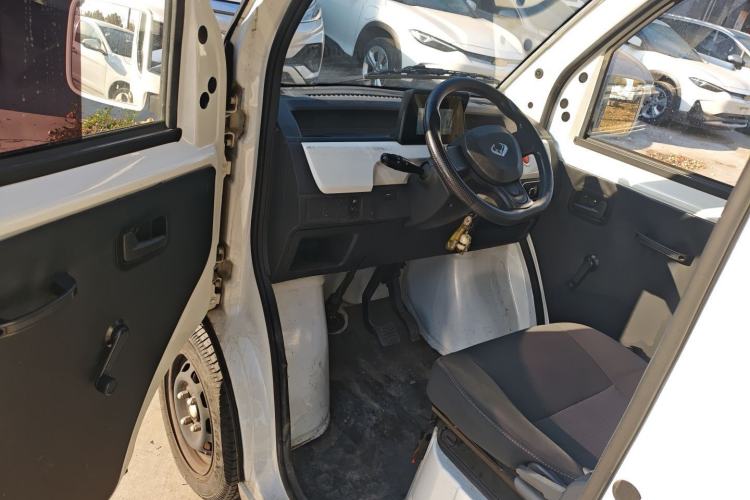 Used  D01 2023 Van Standard Version
