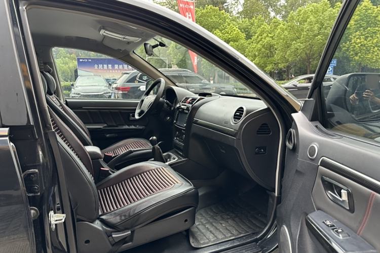 Used Haval H5 Classic 2015 2.0L Manual Two-Wheel Drive Entry-Level Trim
