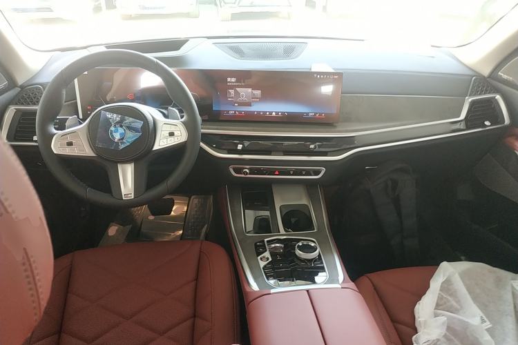 Used BMW X5 2023 xDrive 30Li Luxury M Sport Night Edition Package
