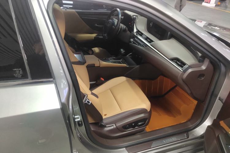 Used Lexus ES 2020 260 Excellence Edition