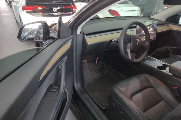 Used Tesla Model Y 2022 Revised Version Long-Range All-Wheel Drive
