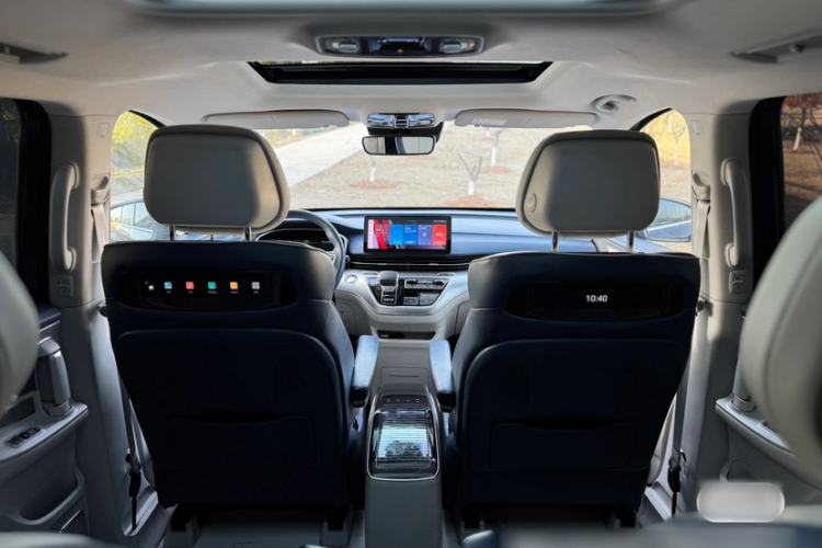 Used Roewe iMAX8 2021 400TGI Supreme Series Ultimate Edition
