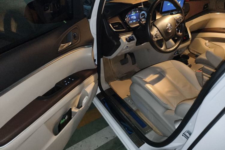 Used Buick GL8 2020 Land Business Class 652T Luxury Model