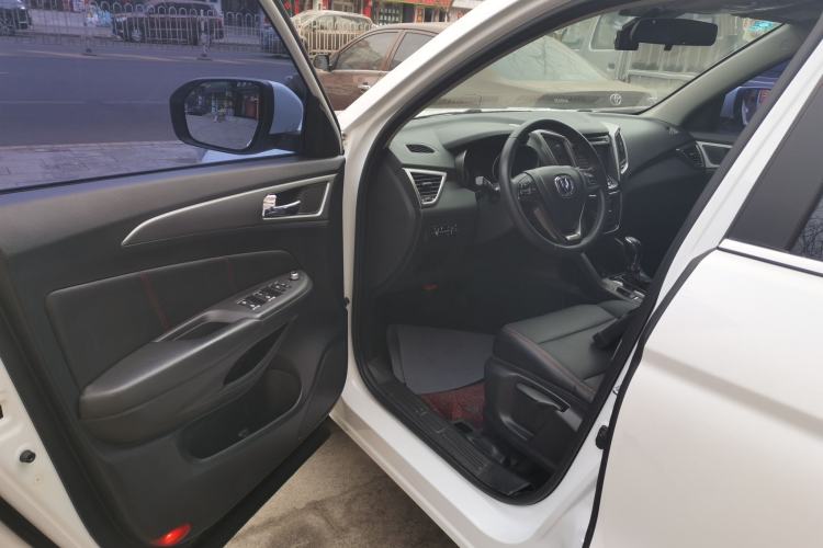 Used Changan CS75 2016 1.8T Automatic Elite Model China V Standard
