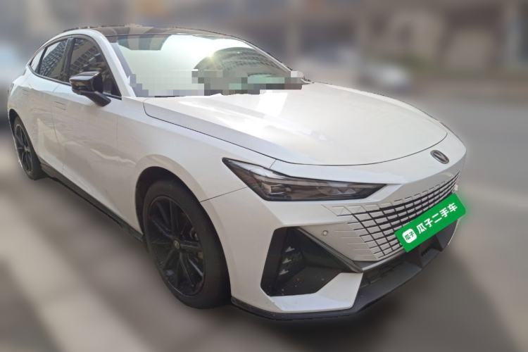 Used Changan UNI-V 2022 1.5T Prestige Version