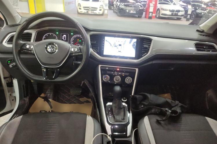 Used Volkswagen T-ROC 2018 280TSI DSG Two-Wheel Drive Advanced Version China V Emission Standard