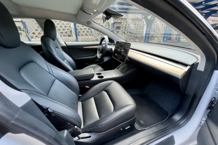 Used Tesla Model 3 2022 Rear-Wheel-Drive Version