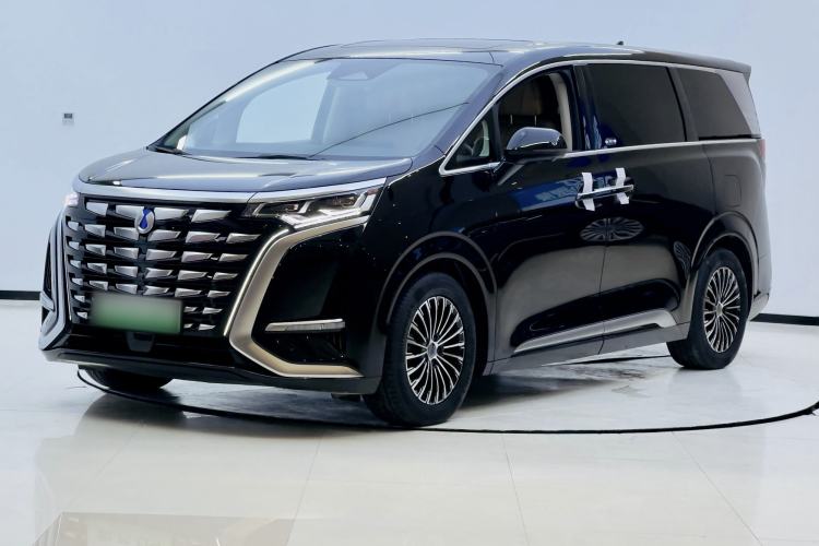 Used Denza D9 2024 DM-i 1050 Luxury Model