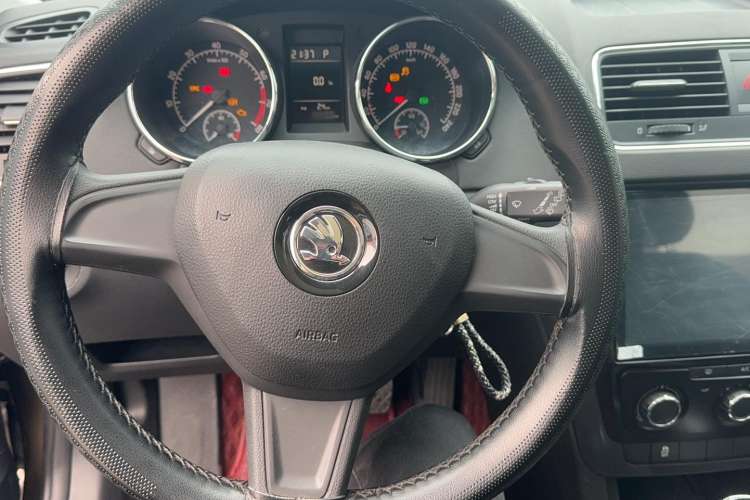 Used Skoda Yeti 2017 TSI280 DSG Advanced Edition
