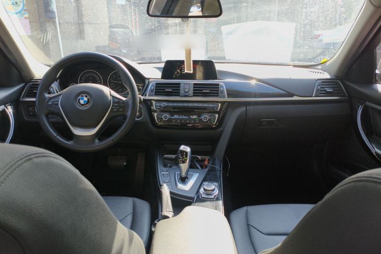 Used BMW 3 Series 2016 320Li Fashion Model
