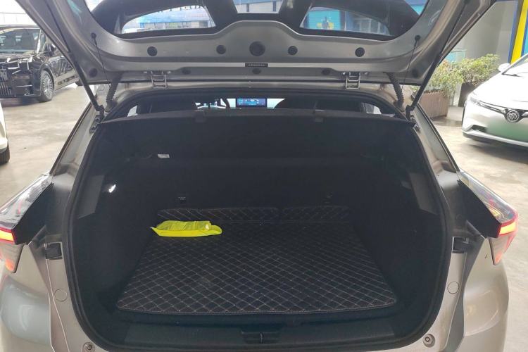 Used MG 4 EV 2022 520 km Flagship Edition