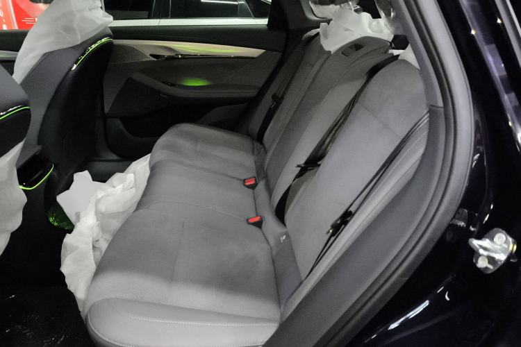 Used VOYAH PASSION 2024 PHEV Four-Wheel Drive Ultra-Long Range Executive Edition
