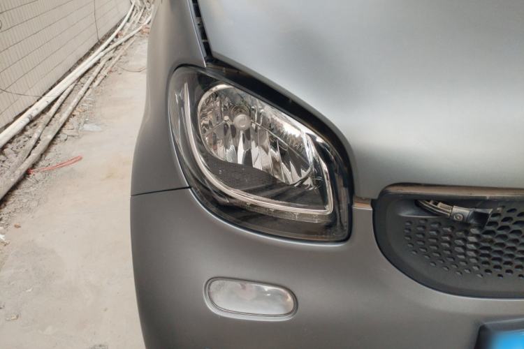 Used  fortwo 2018 1.0L 52kW Hardtop Dynamic Version China V
