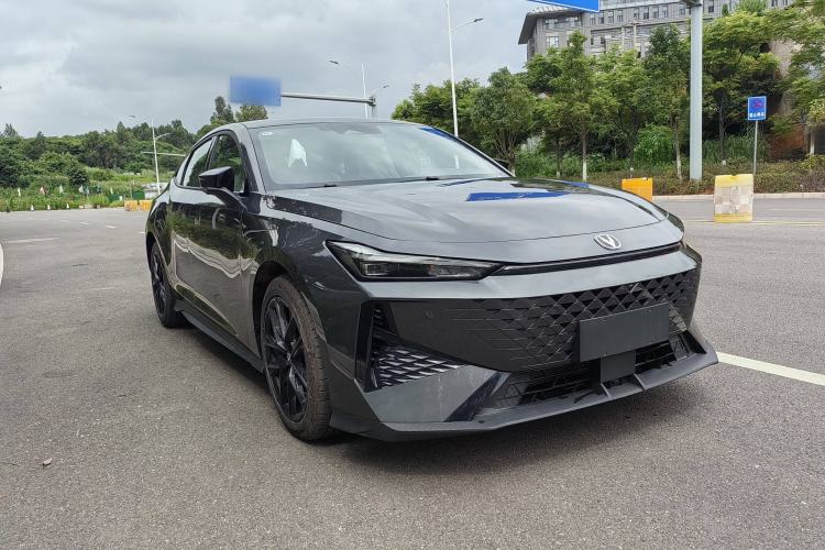 Used Changan UNI-V 2024 1.5T Prestige Edition
