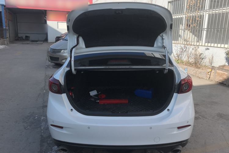 Used Mazda Mazda 3 Axela 2017 Sedan 1.5L Automatic Comfort Model Emission Standard China V