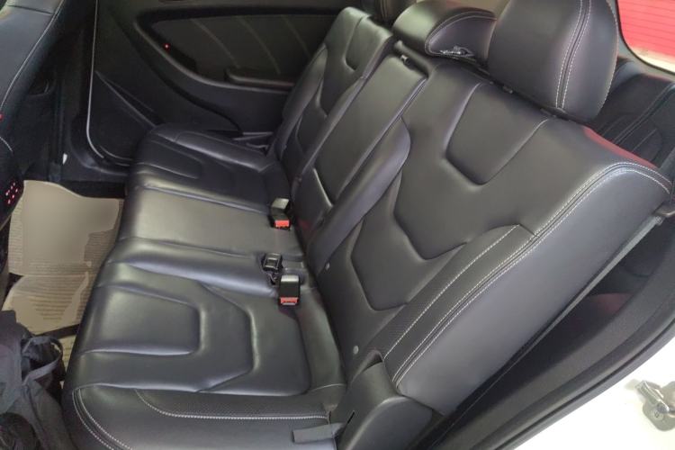 Used Dongfeng Fengon 580 2016 1.5T Manual Luxury Version