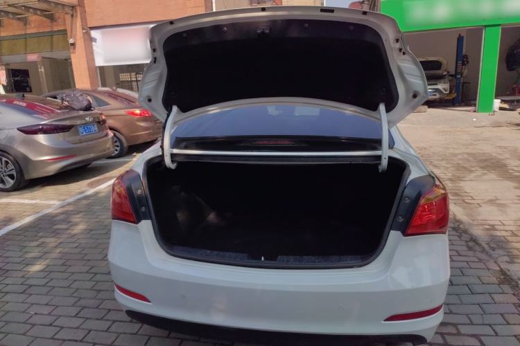 Used Hyundai Mistra 2016 1.6T Automatic Smart GLS
