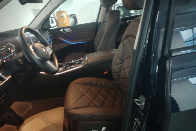 Used BMW X5 2023 xDrive 30Li Luxury M Sport Night Edition Package
