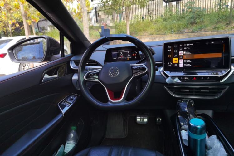 Used Volkswagen ID.6 X 2023 Ultra-Intelligent Long-Range Version
