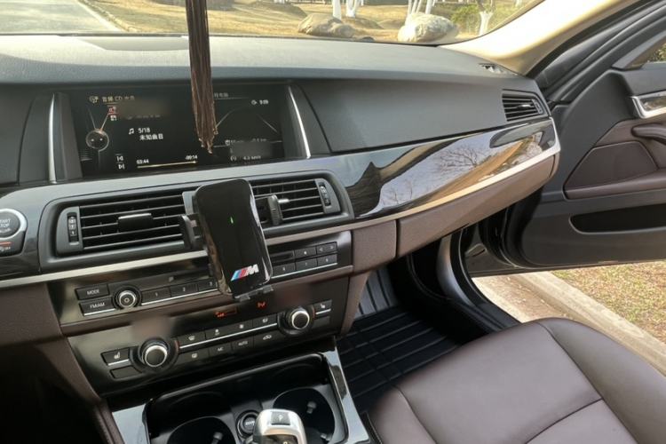 Used BMW 5 Series 2014 525Li Luxury Design Package
