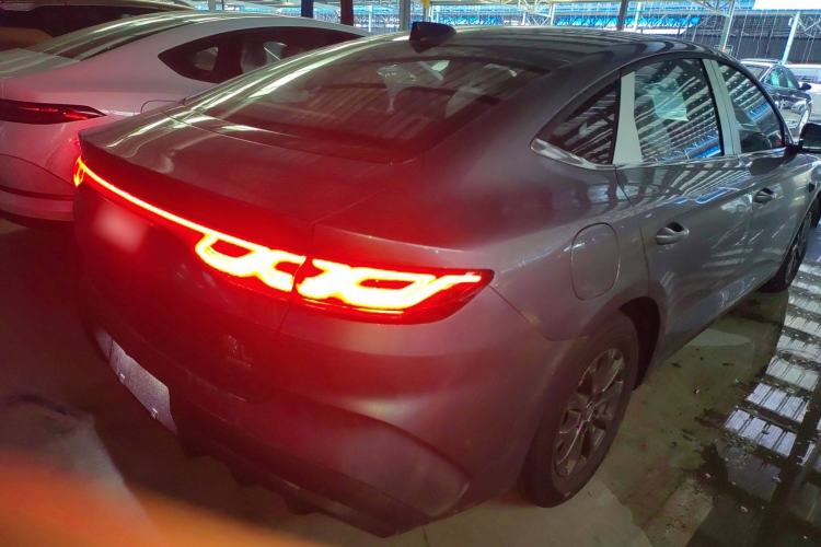 Used BYD Qin L 2024 DM-i 80KM Leading Model
