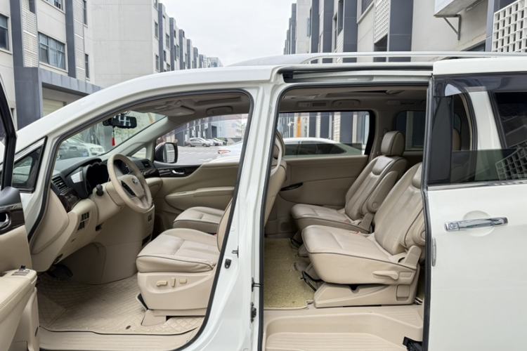 Used Nissan Quest 2015 3.5L SL
