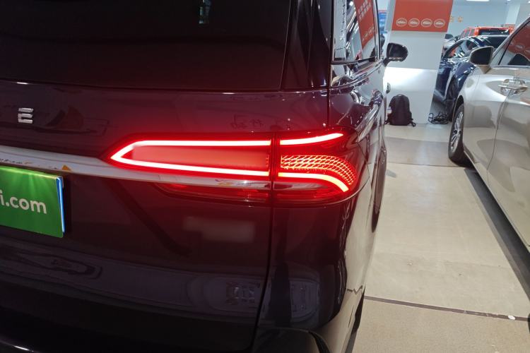 Used Roewe iMAX8 2022 400TGI Flagship Edition
