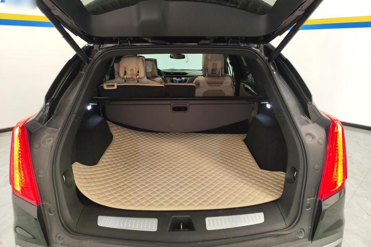 Used Cadillac XT5 2018 25T Luxury Model
