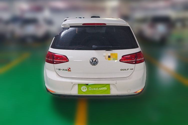 Used Volkswagen Golf 2016 230TSI Automatic Comfort Version
