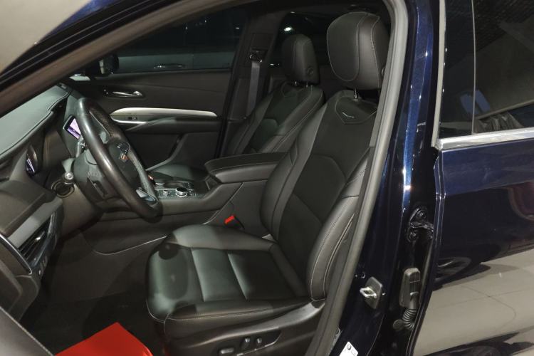 Used Cadillac XT4 2021 28T Two-Wheel Drive Leading Version