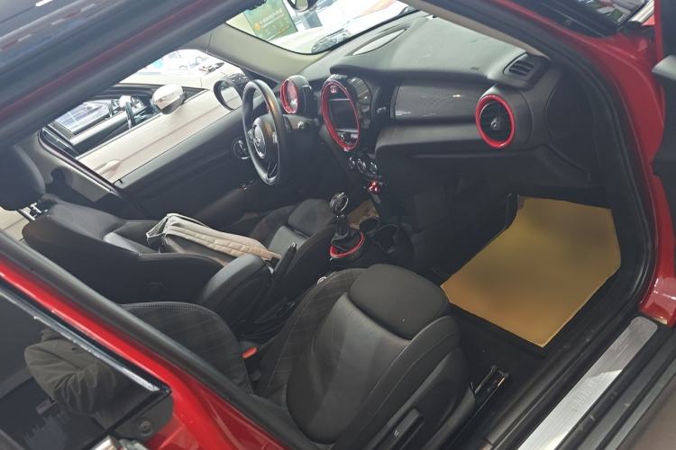 Used MINI MINI 2016 1.5T COOPER Five-Door Edition