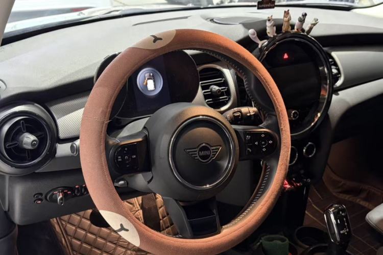 Used  MINI 2022 1.5T COOPER Artist