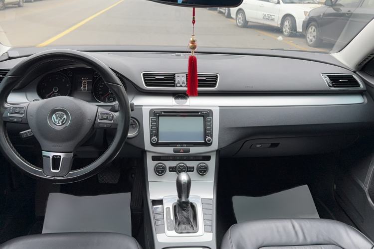 Used Volkswagen Magotan 2015 1.8TSI Advanced Model
