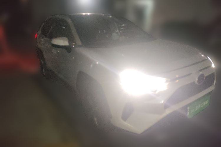 Used Toyota RAV4 2023 2.0L CVT Two-Wheel Drive Fashion Plus Edition
