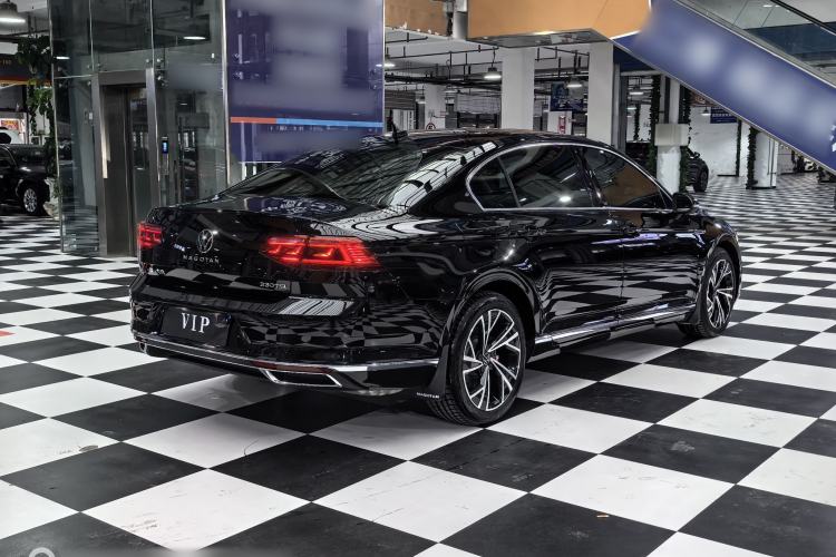 Used Volkswagen Magotan 2021 330TSI DSG 30th Anniversary Edition